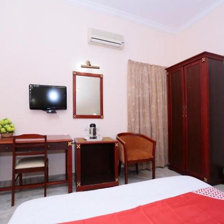 Karthika Residency Kochi Exterior photo
