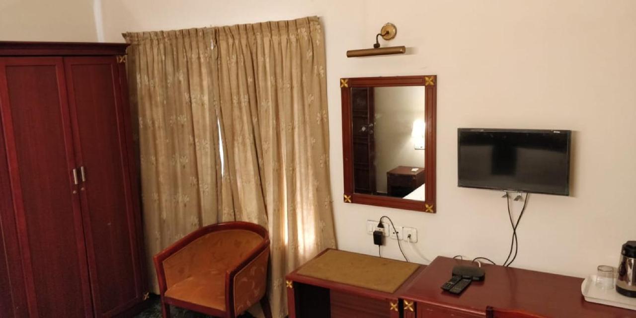 Karthika Residency Kochi Exterior photo
