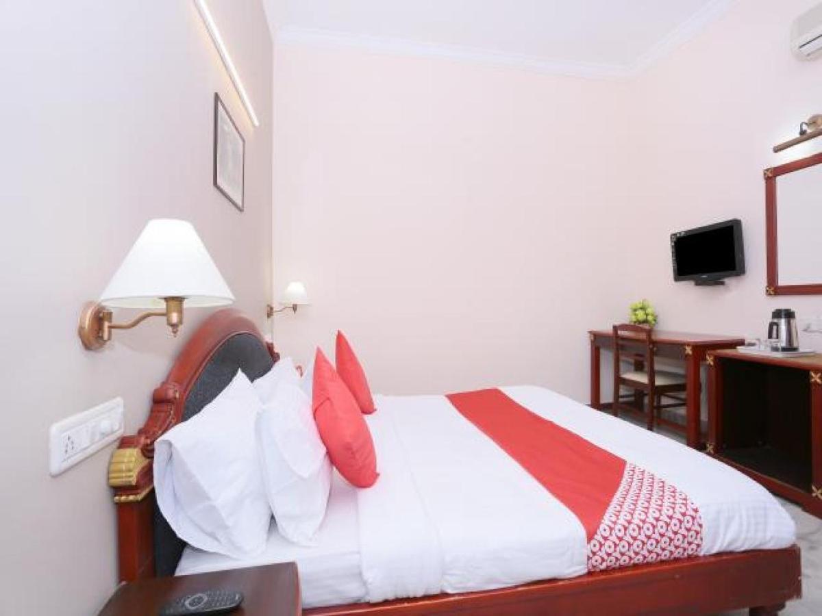 Karthika Residency Kochi Exterior photo